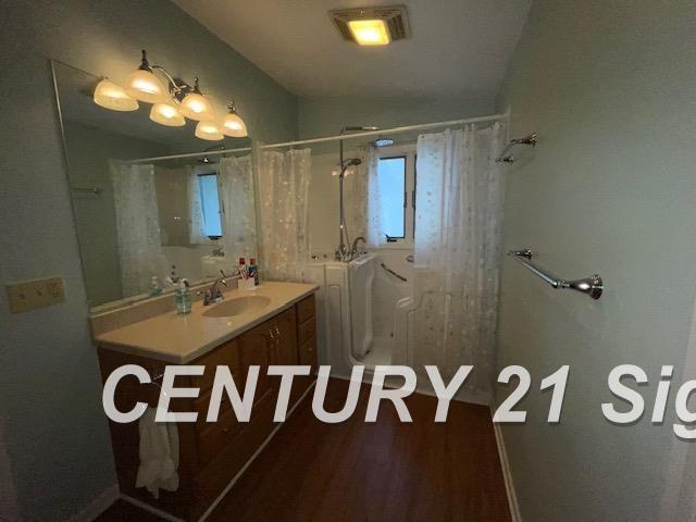 429 Morrish Road Flushing, MI 48433 - Photo 14 of 24 50127023-12.JPG