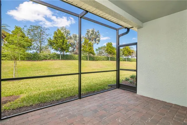 $519,000 | 14559 Edgewater Circle, Naples, FL 34114