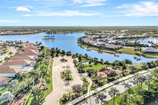 $519,000 | 14559 Edgewater Circle, Naples, FL 34114