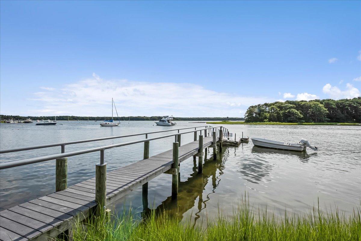 124 Seapit Road East Falmouth, MA 02536 - Photo 5 of 48 34-Exterior