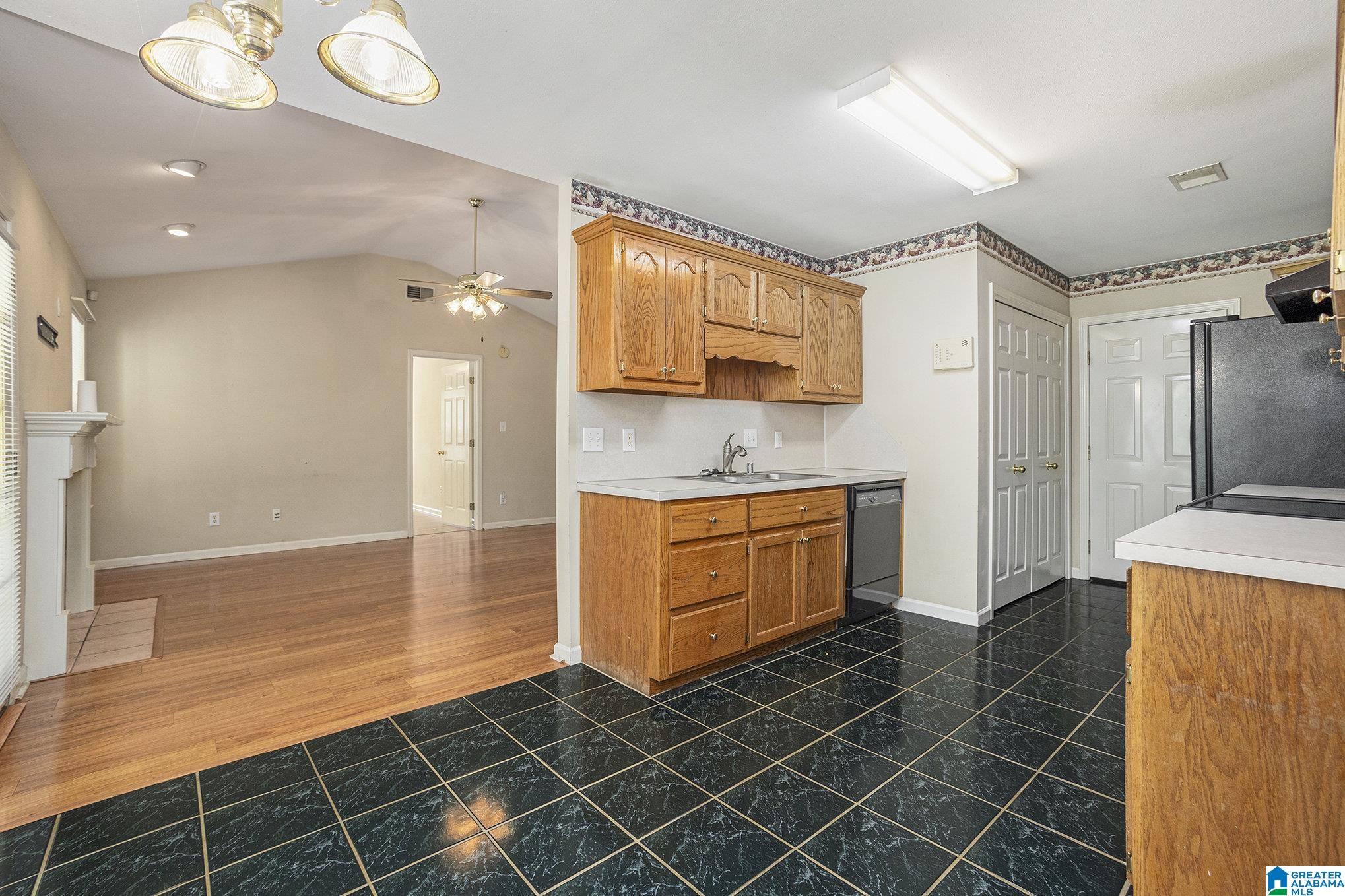 309 St Charles Way Helena, AL 35080 - Photo 7 of 18