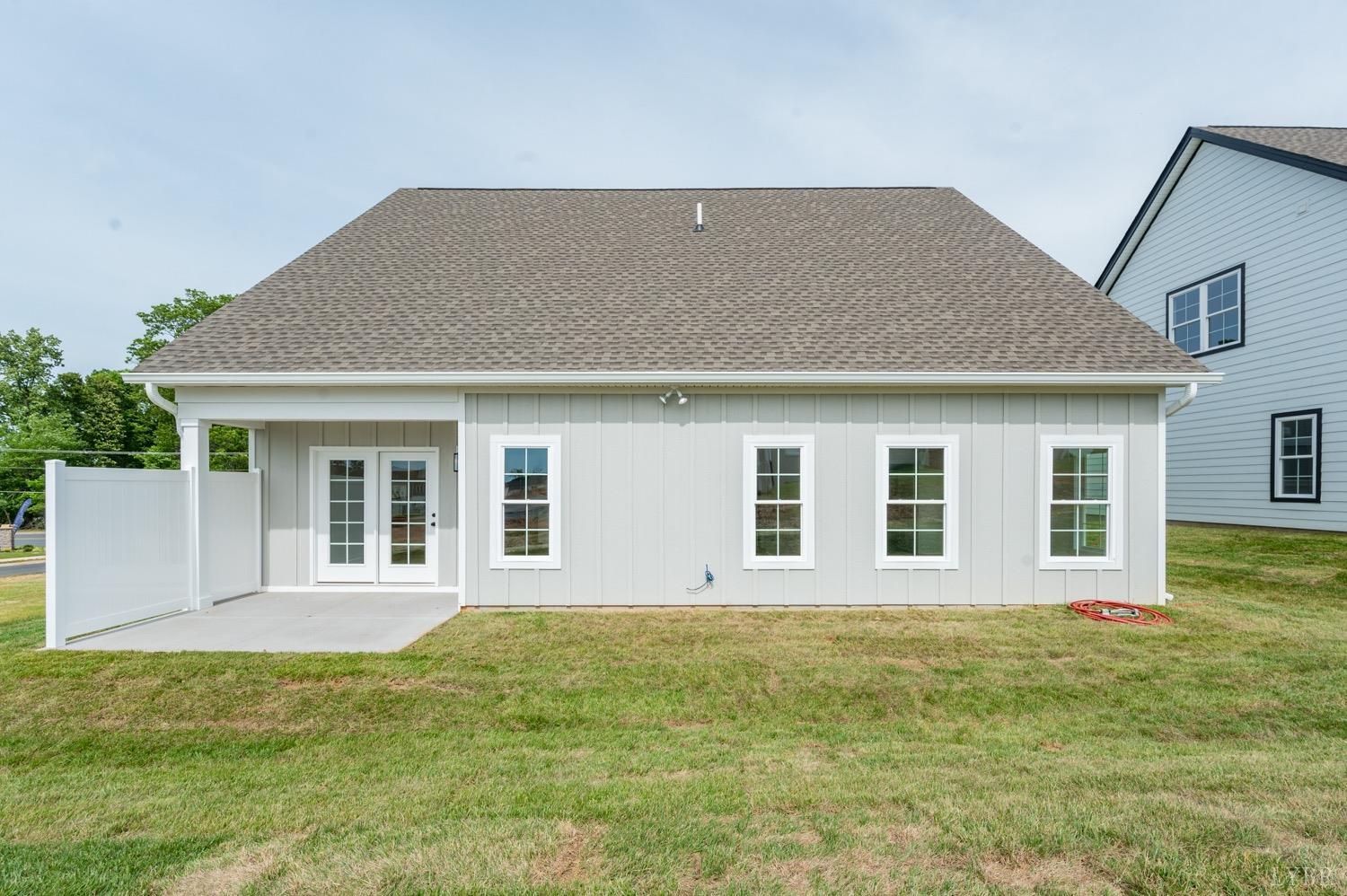 574 Leesville Road Lynchburg, VA 24502 - Photo 51 of 54 a front view of a house with garden
