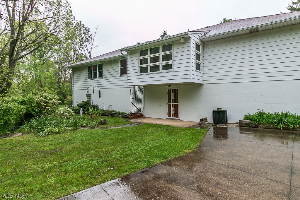 36900 Riviera Ridge Road Willoughby, OH 44094 - Photo 4 of 27 Gallery Image 4