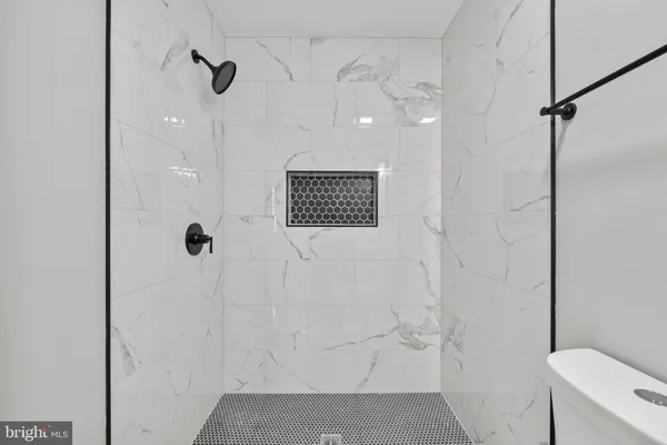 $2,200 | 1709 North Wolfe Street, Baltimore, MD 21213