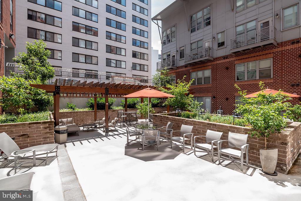 1300 N Street Northwest, Unit 9 Washington, DC 20005 - Photo 31 of 44