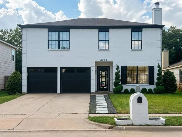$2,400 | 3244 Bent Creek Drive, Denton, TX 76210