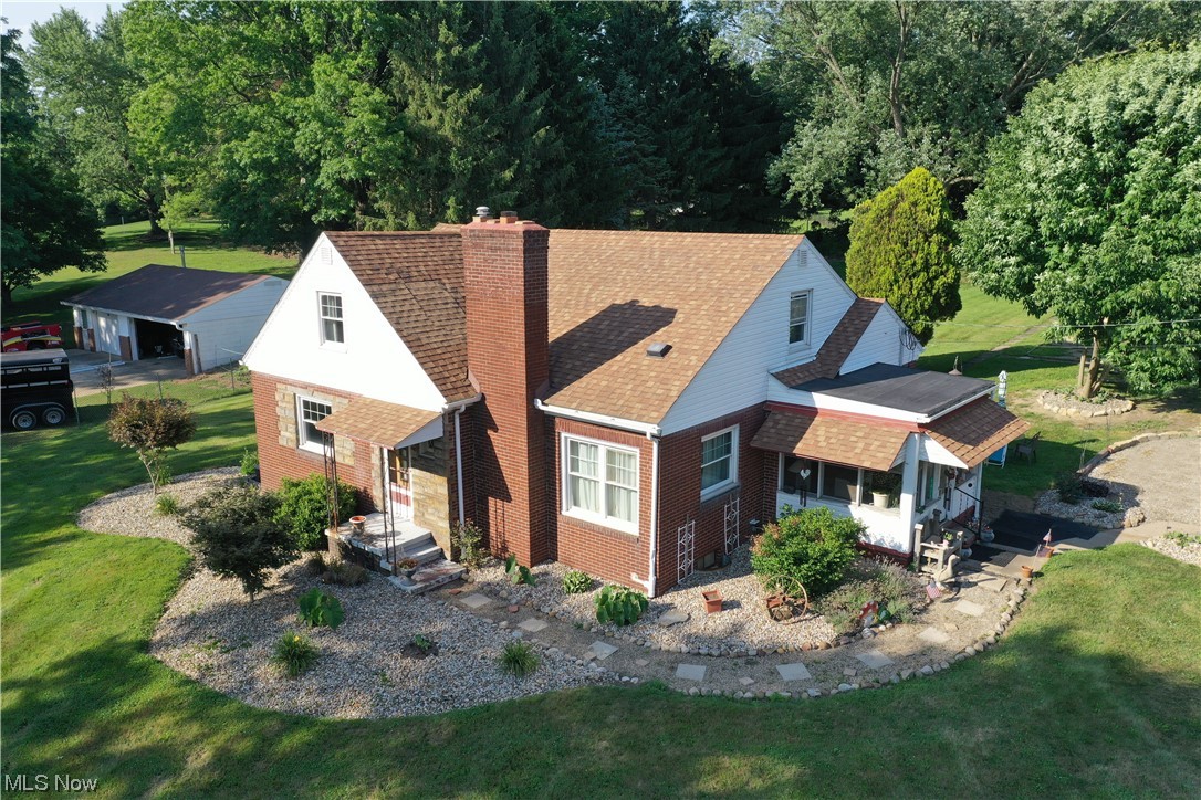 2073 Canton Road Akron, OH 44312 - Photo 2 of 21