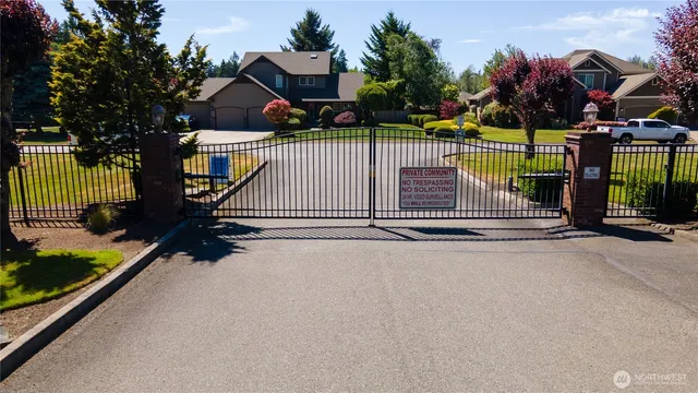 $650,000 | 6904 227th St Court East, Spanaway, WA 98387