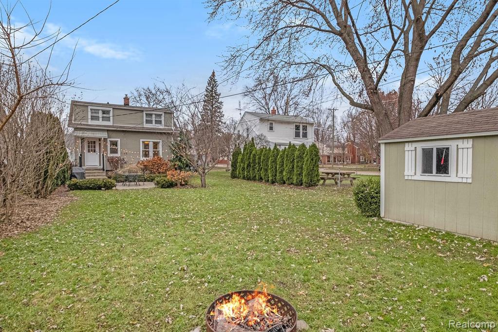 2125 Dorothea Road Berkley, MI 48072 - Photo 21 of 24