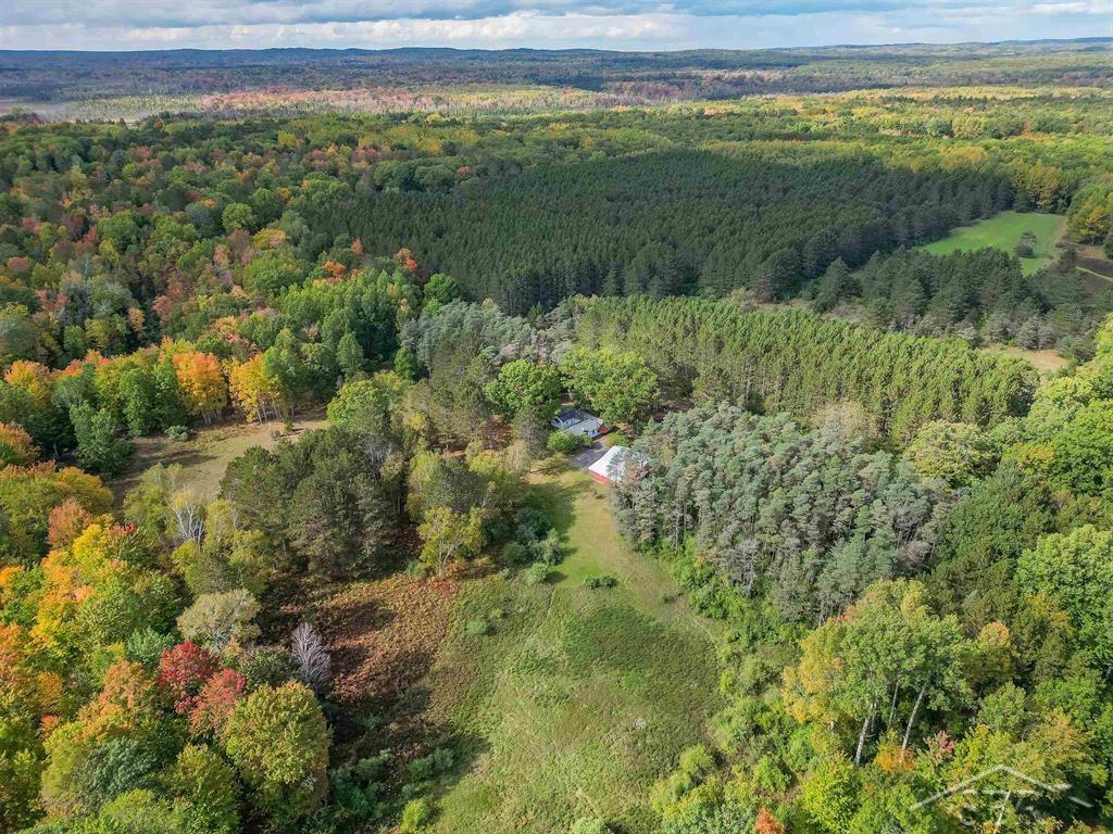 8682 Matthews Road Gladwin, MI 48624 - Photo 31 of 33