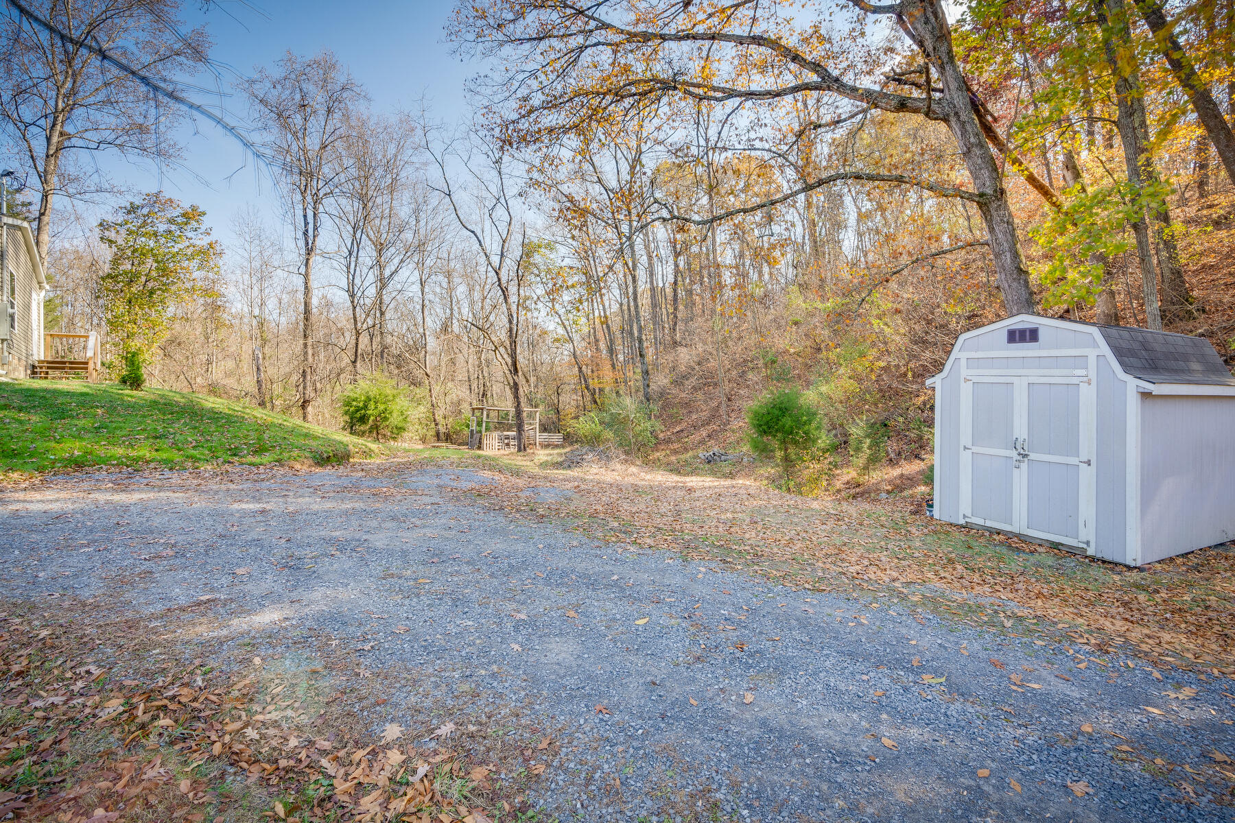 130 Lancer Road Kingsport, TN 37660 - Photo 24 of 25 033