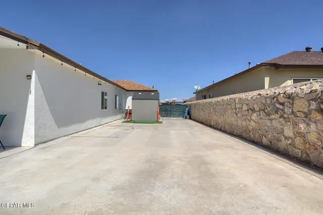 $500,000 | 748 Jalynn Grace, Canutillo, TX 79835