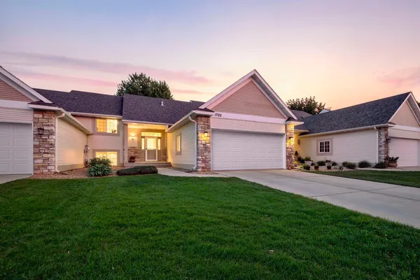 $429,225 | 1725 14th Court West, Hastings, MN 55033