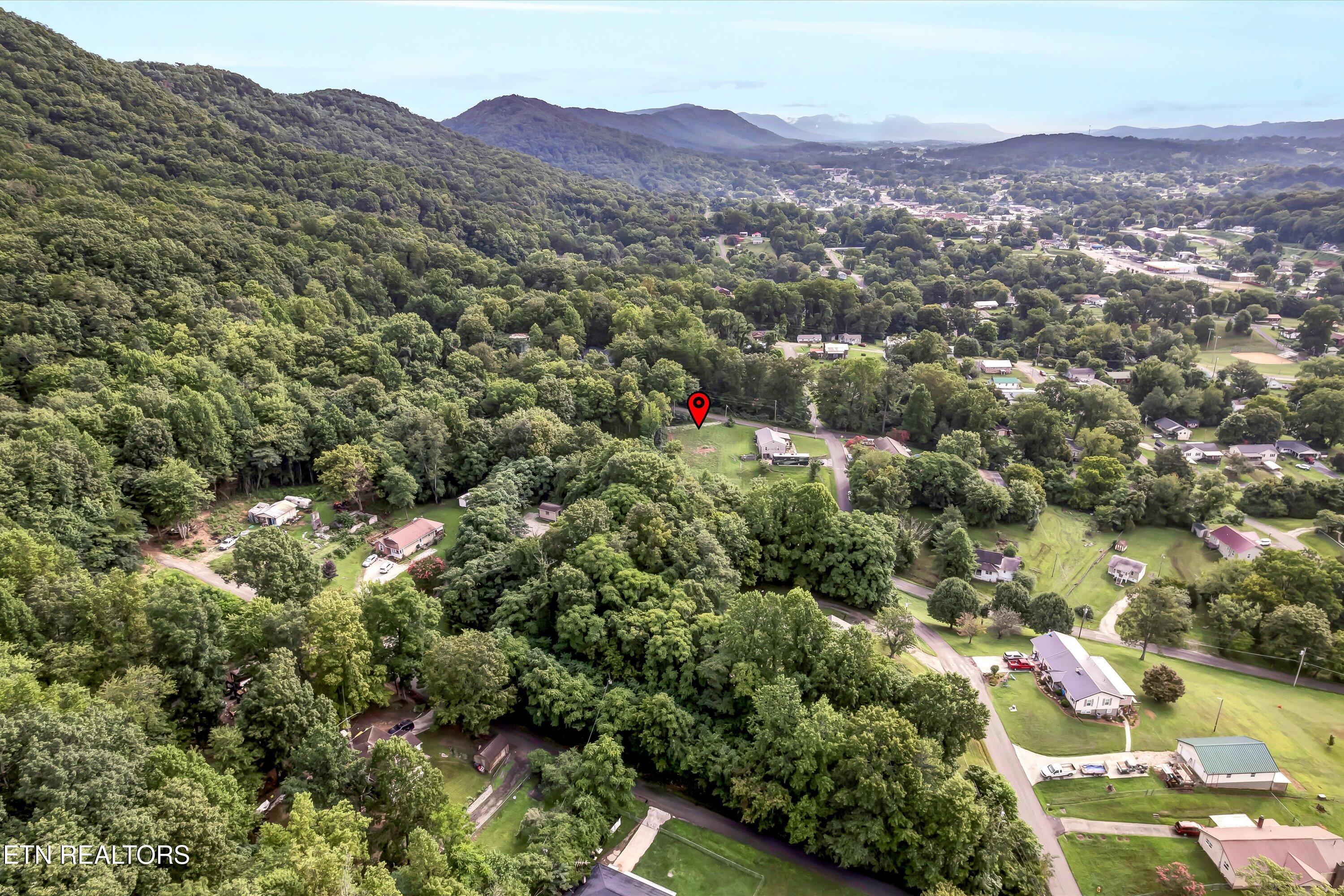 504 Short Street La Follette, TN 37766 - Photo 34 of 35 13-504 N 21st St-13