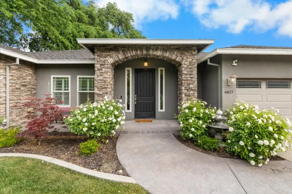 $869,000 | 4817 East Morada Lane, Stockton, CA 95212