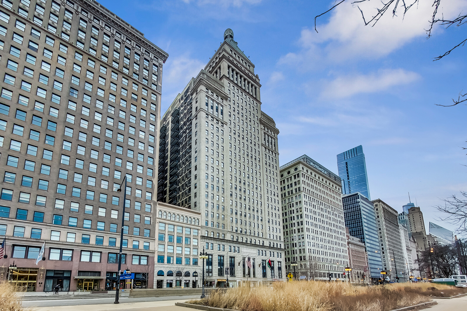 310 South Michigan Avenue, Unit 204, Chicago, IL 60604 Compass