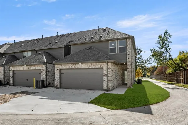 $395,399 | 3005 Tall Pne Lane, Corinth, TX 76210