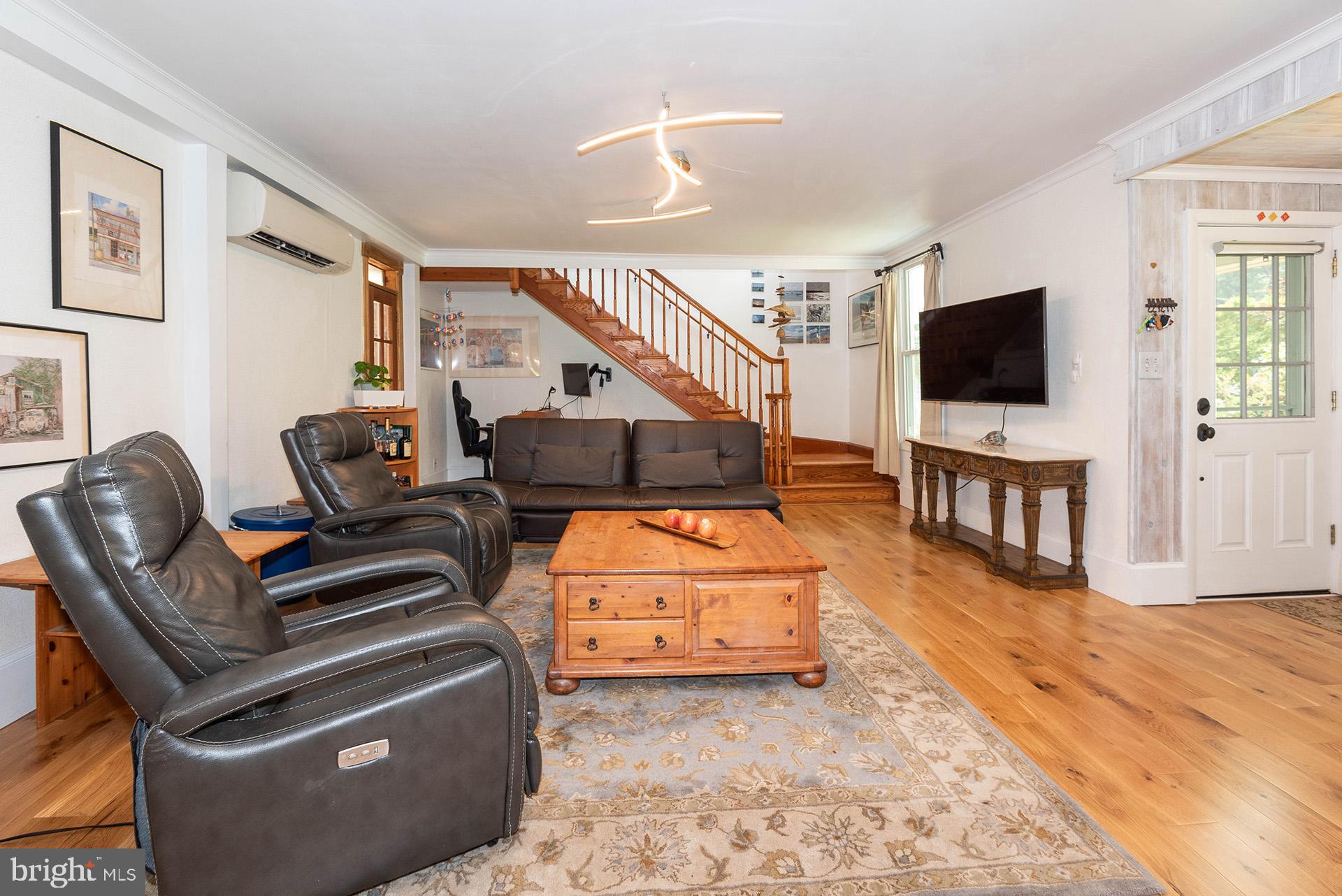 8316 Dock Road Pasadena, MD 21122 - Photo 13 of 74 Gallery Image 13