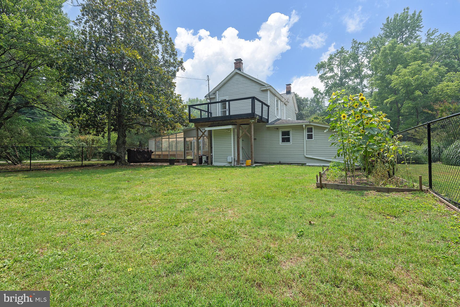 8316 Dock Road Pasadena, MD 21122 - Photo 51 of 74 Fenced-in yard