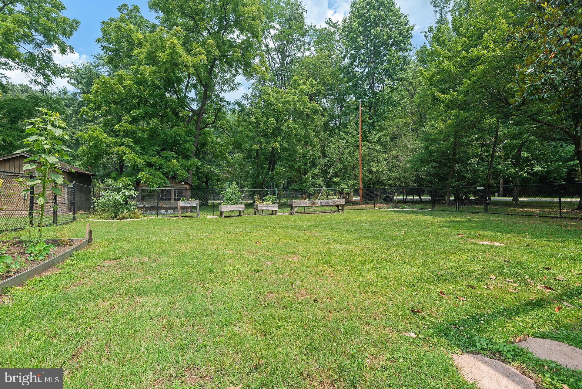 8316 Dock Road Pasadena, MD 21122 - Photo 53 of 74 Gallery Image 53