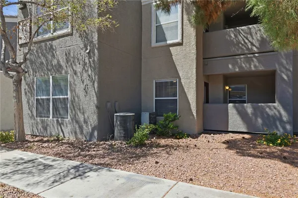 $1,350 | 5055 West Hacienda Avenue, Unit 1190, Las Vegas, NV 89118
