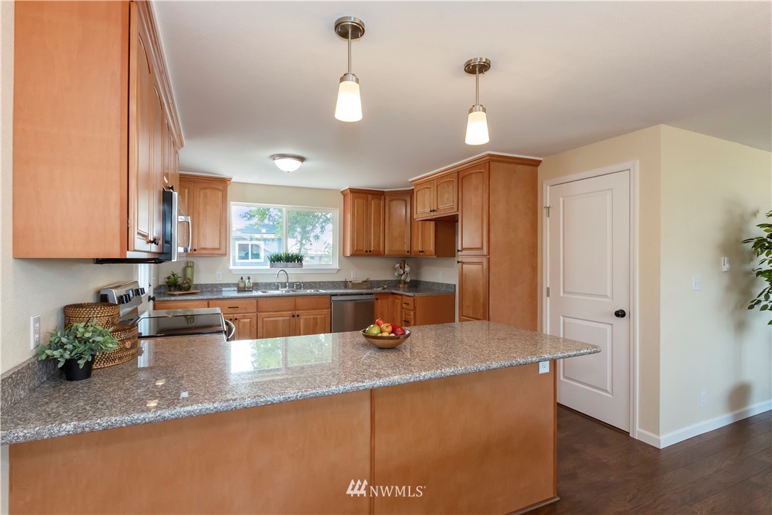 1219 Ivy Road Bremerton, WA 98310 - Photo 13 of 35 Gallery Image 13