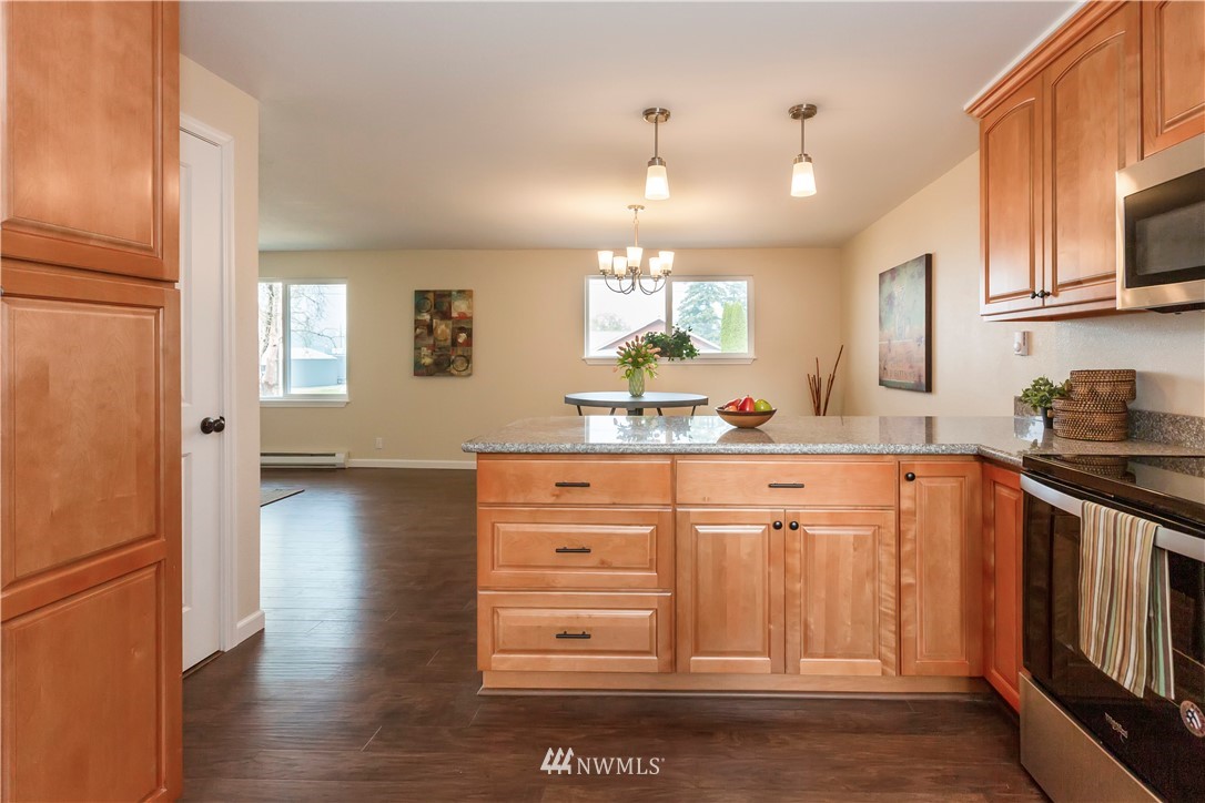 1219 Ivy Road Bremerton, WA 98310 - Photo 18 of 35 Gallery Image 18