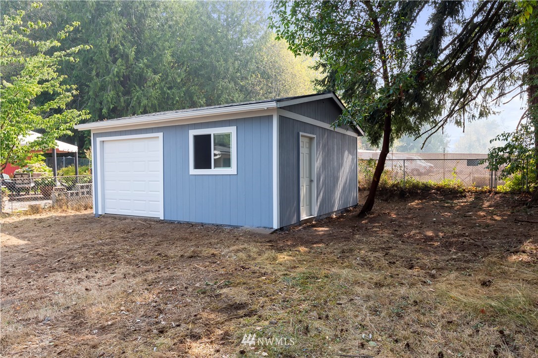 1219 Ivy Road Bremerton, WA 98310 - Photo 30 of 35 Gallery Image 30