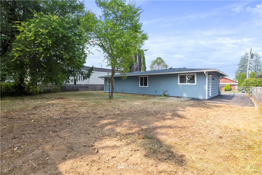 1219 Ivy Road Bremerton, WA 98310 - Photo 34 of 35 Gallery Image 34