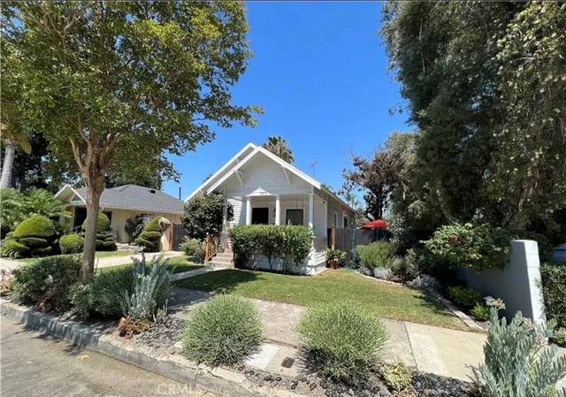 $4,000 | 323 West 18th Street, Santa Ana, CA 92706