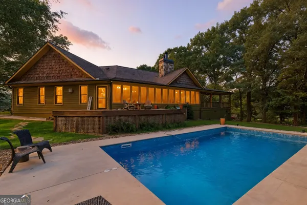 $999,990 | 1320 Burroughs Road, Lavonia, GA 30553