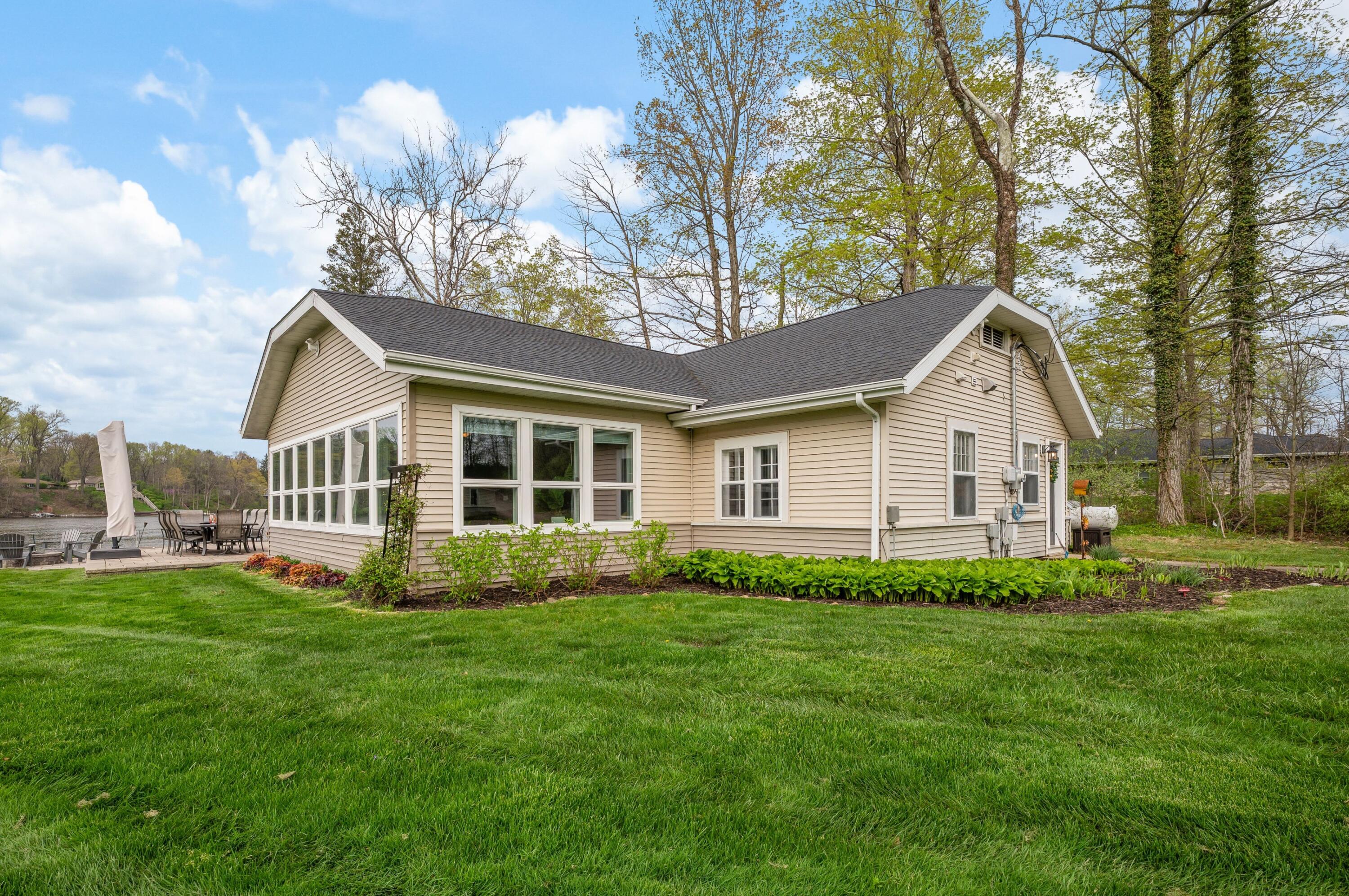 4435 Lake Chapin Road Berrien Springs, MI 49103 - Photo 9 of 79 03DSC_9644