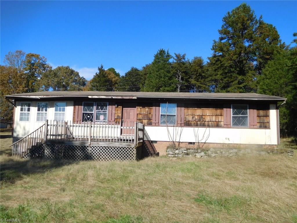 1978 Union Cross Road Winston-Salem, NC 27107 - Photo 1 of 16 Gallery Image 1