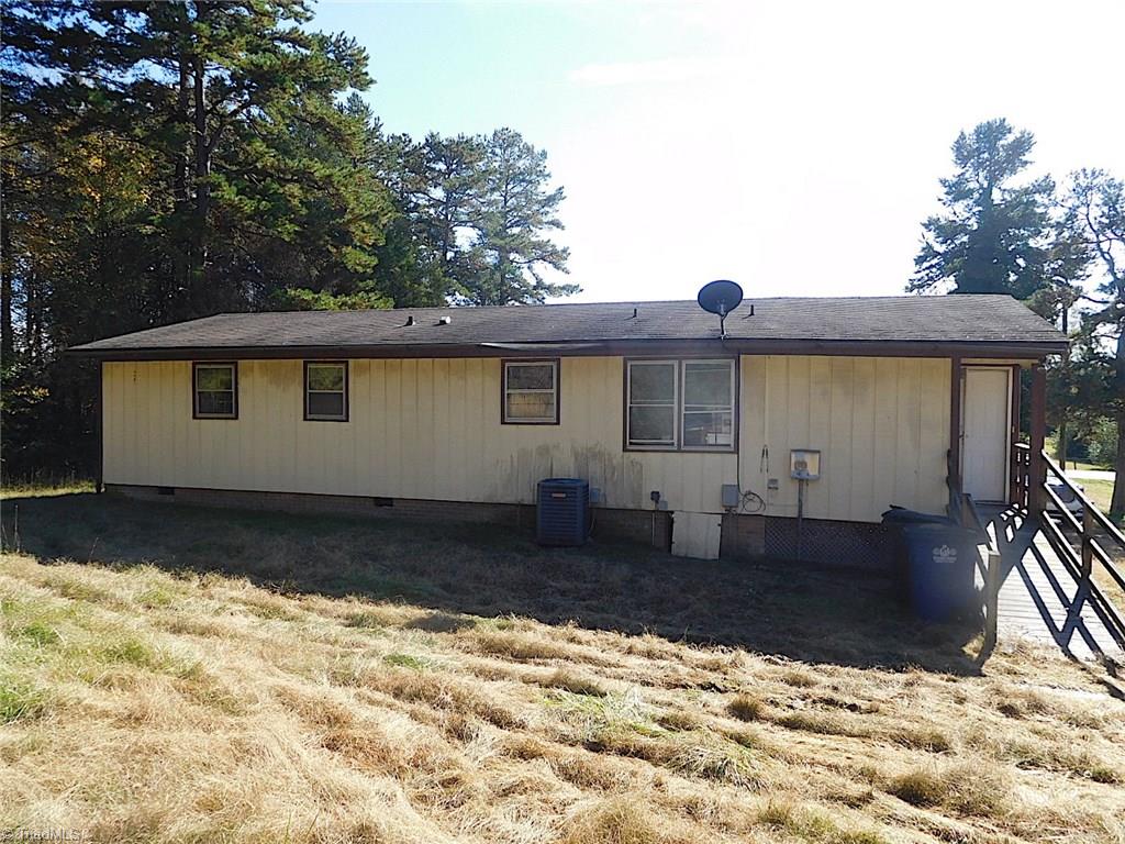 1978 Union Cross Road Winston-Salem, NC 27107 - Photo 2 of 16 Gallery Image 2