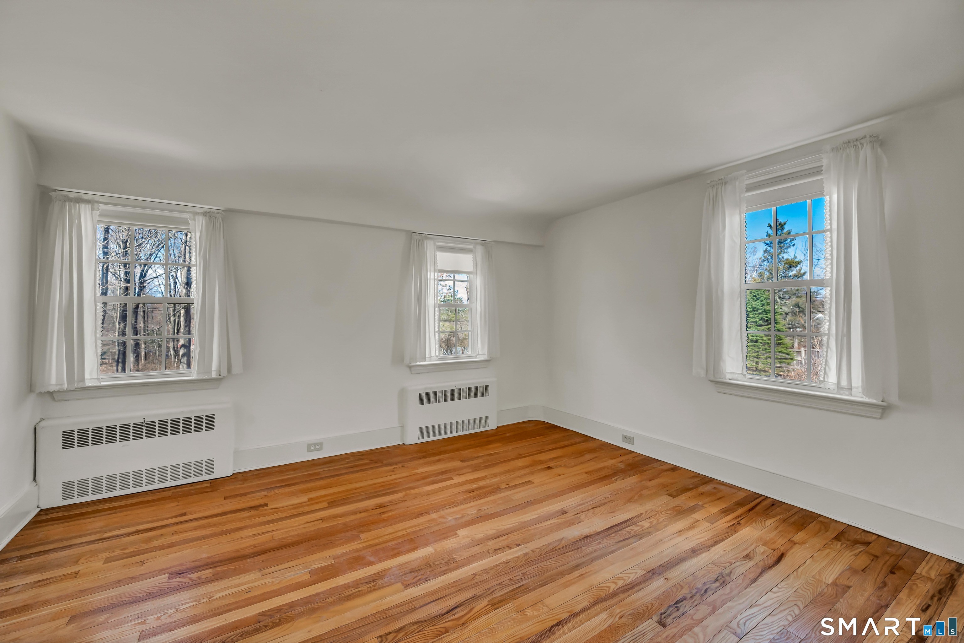 1 Reservoir Road Newtown, CT 06470 - Photo 29 of 37 Upper Level