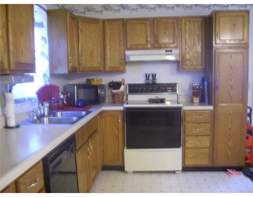 120 Taggert Road Slippery Rock, PA 16057 - Photo 2 of 14 Kitchen.