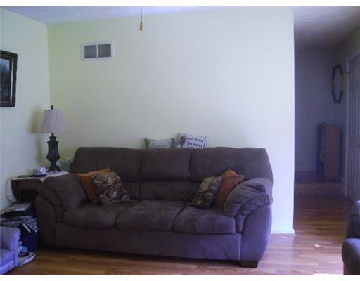 120 Taggert Road Slippery Rock, PA 16057 - Photo 5 of 14 Living Room.