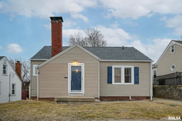 $150,000 | 1011 St Julian Street, Pekin, IL 61554