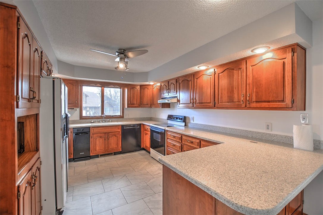 1211 West Scotch Pine Court Decatur, IL 62526 - Photo 14 of 39