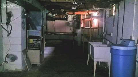 3310 Hammerberg Road Flint, MI 48507 - Photo 8 of 10 20441304-7.JPG