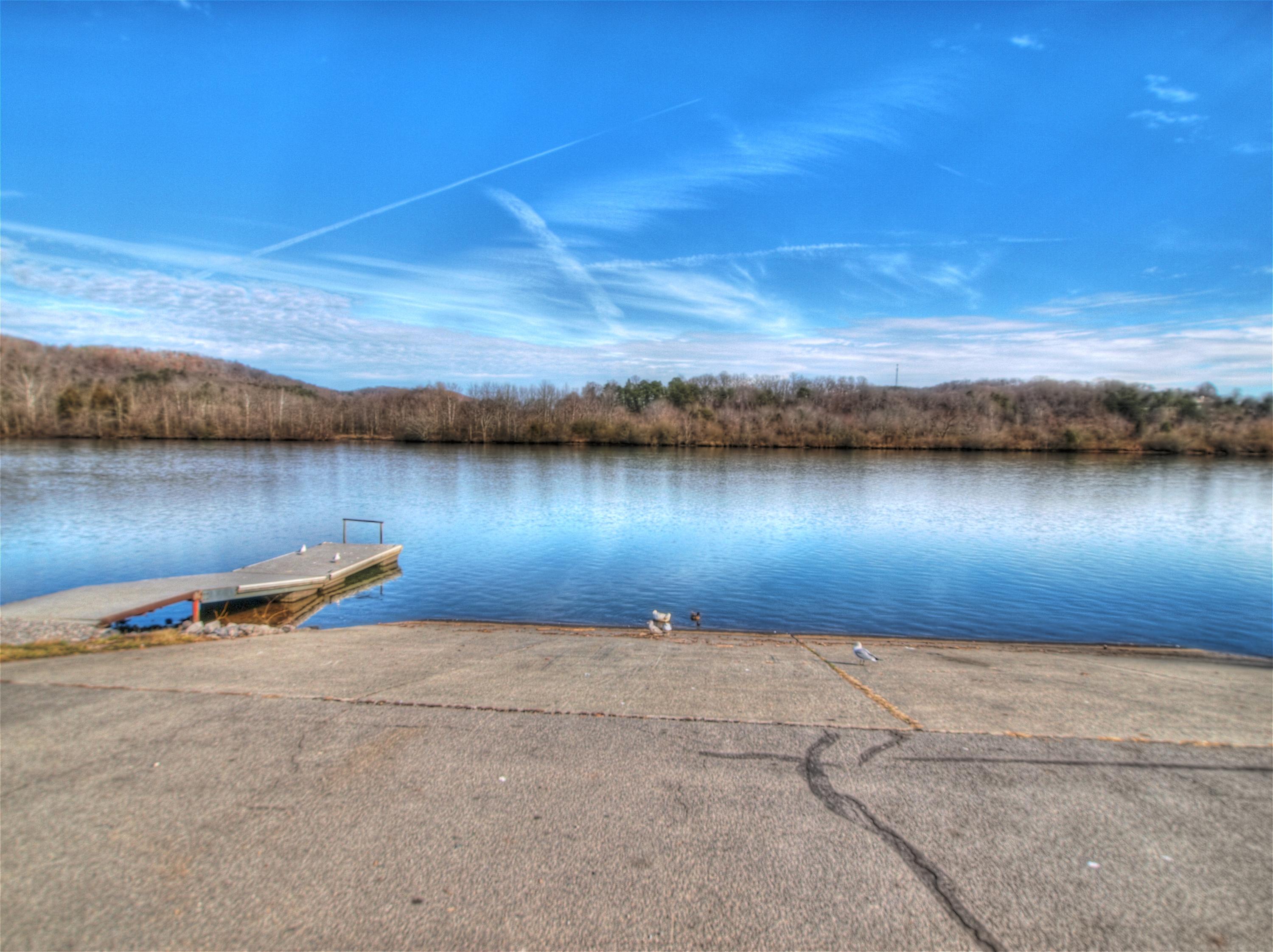 64 Riverview Drive Oak Ridge, TN 37830 - Photo 32 of 33 Melton Hill Park boat ramp
