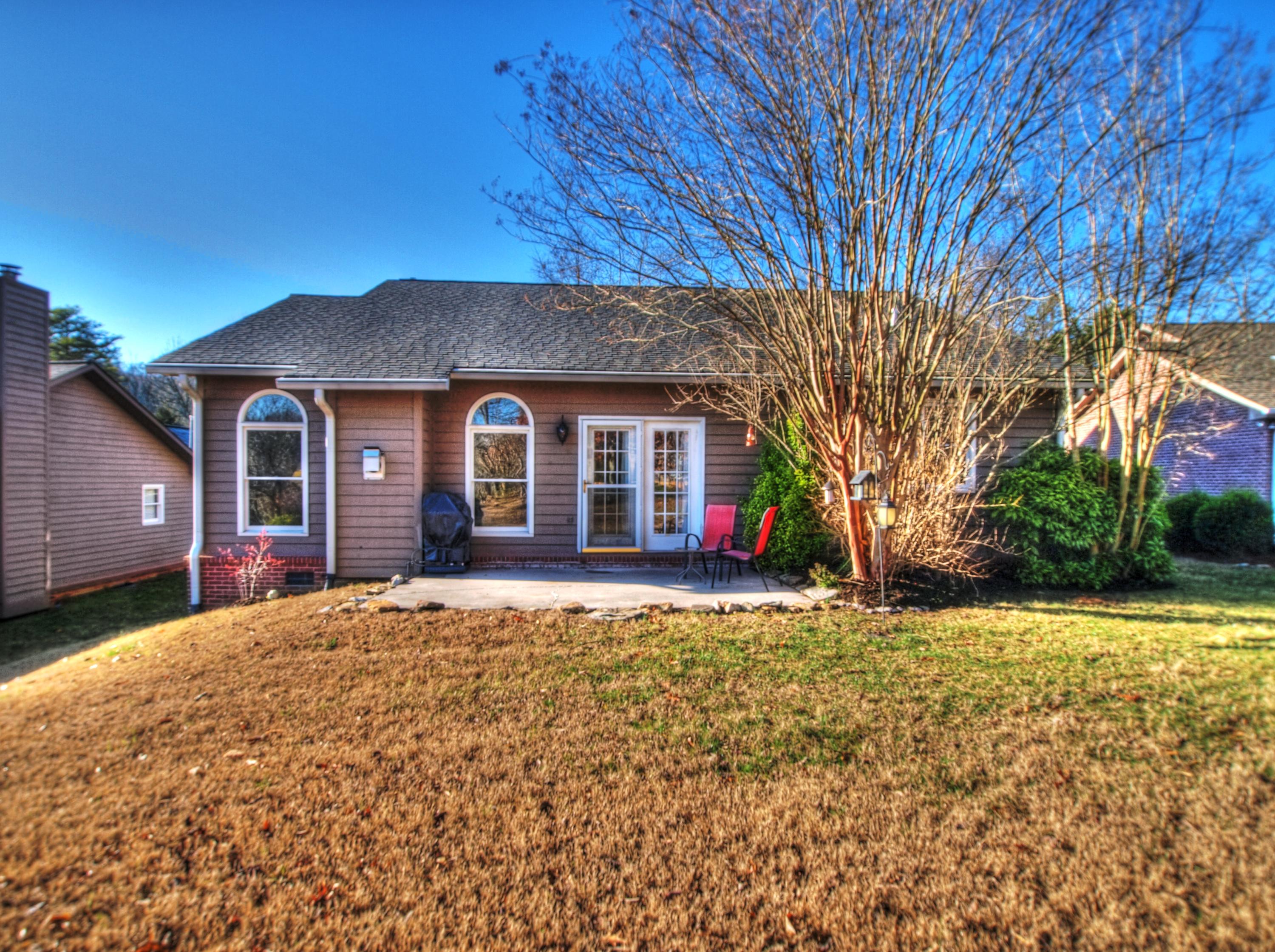 64 Riverview Drive Oak Ridge, TN 37830 - Photo 5 of 33 Rear view