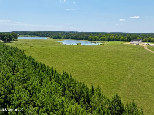 $229,000 | Cedar Hill Road, Flora, MS 39071