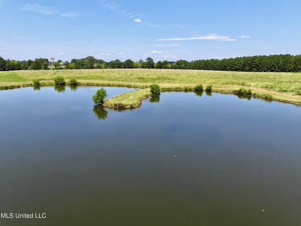 $229,000 | Cedar Hill Road, Flora, MS 39071