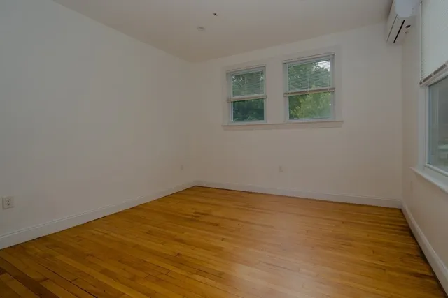 $1,800 | 11 Park Street, Unit 9, Haverhill, MA 01830