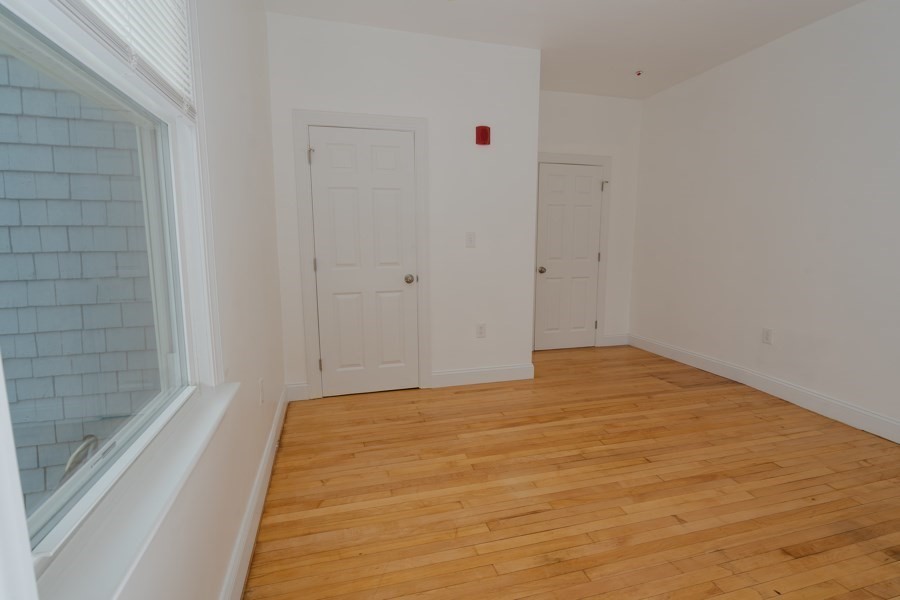 11 Park Street, Unit 9 Haverhill, MA 01830 - Photo 3 of 8
