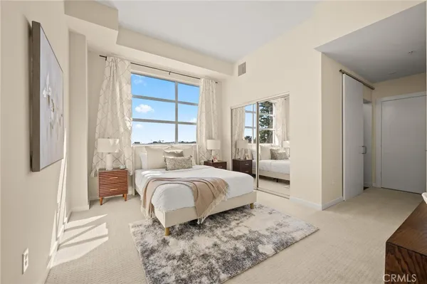 $1,099,000 | 238 South Arroyo Parkway, Unit 401, Pasadena, CA 91105