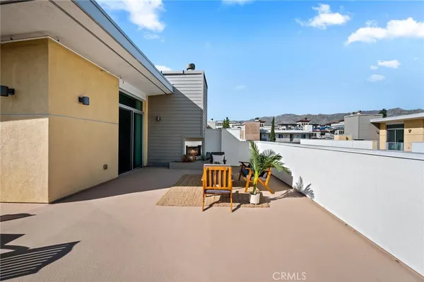 $1,099,000 | 238 South Arroyo Parkway, Unit 401, Pasadena, CA 91105