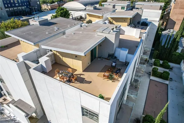 $1,099,000 | 238 South Arroyo Parkway, Unit 401, Pasadena, CA 91105