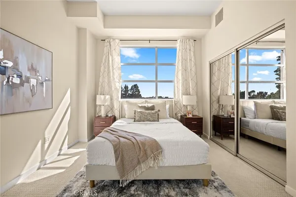 $1,099,000 | 238 South Arroyo Parkway, Unit 401, Pasadena, CA 91105